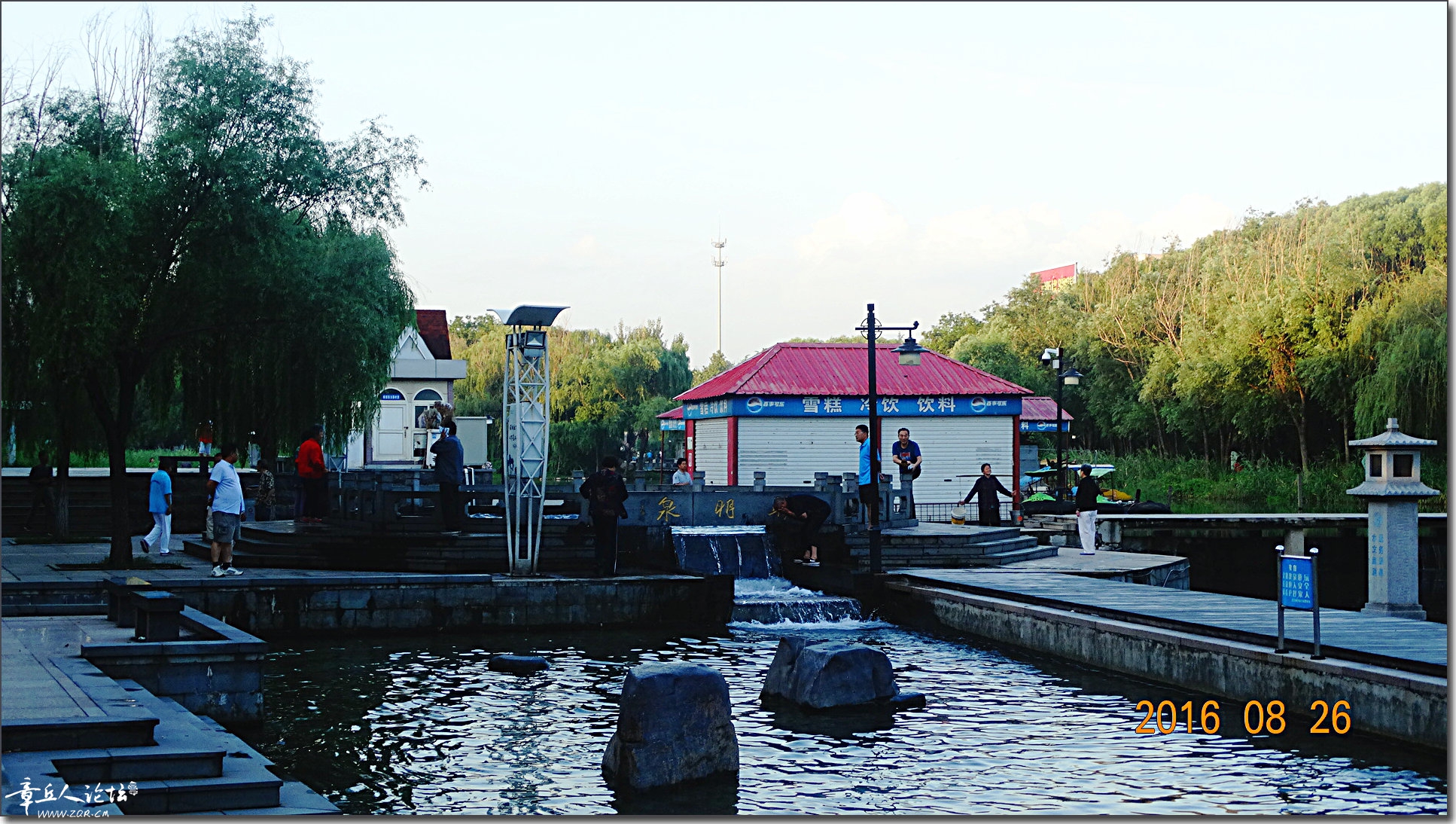 155711qlbjs8rj8qiv3r3t.jpg