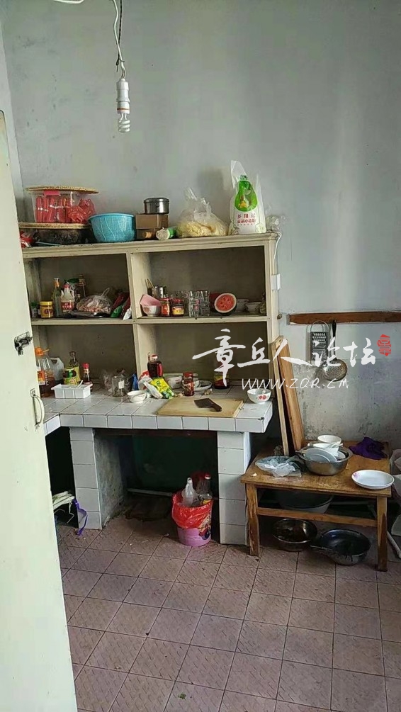 厨房