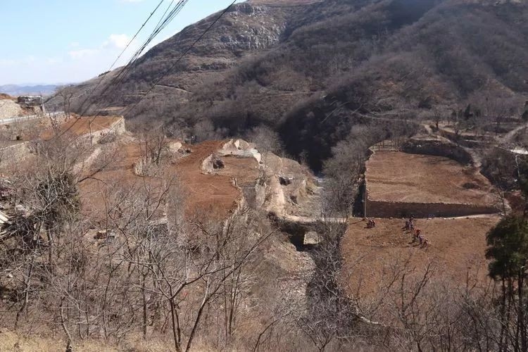 章丘这座大山里的村民全都搬进了新楼房！-1.jpg