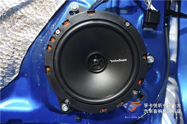 济南孚卡悦听汽车音响改装过的皇冠有不少，每一位车主也都对音乐 ...-11.jpg