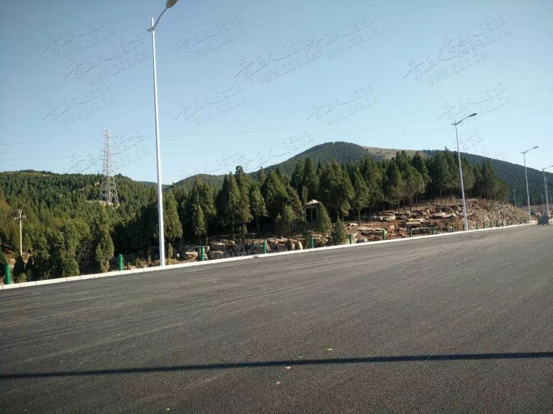 先睹为快 | 施工中的胡山大道(东环)南延路段-5.jpg