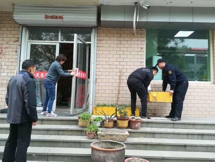 “文明劝导+联合执法”，章丘治理商户店外经营-10.jpg