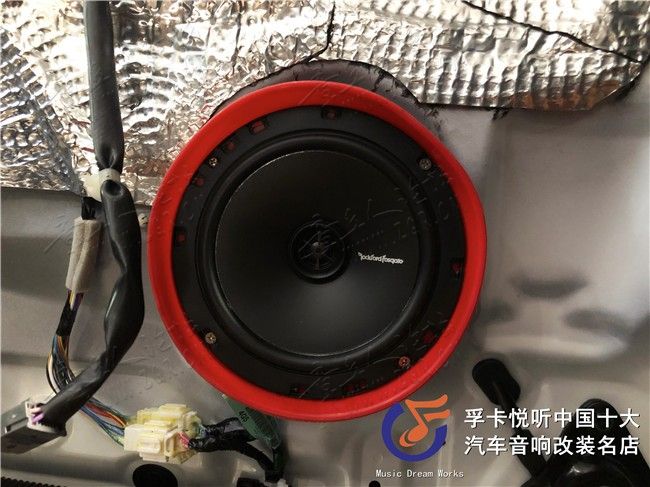 很多车友在买完车之后，都会因为音响问题而感到头疼。本田艾力绅 ...-14.jpg