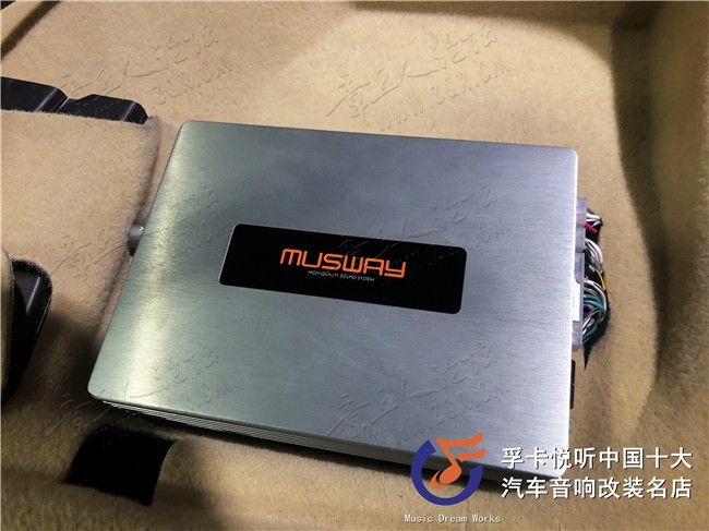 一套好的音响系统能旅途变得更加愉快，丰田凯美瑞原车音响材质简 ...-7.jpg