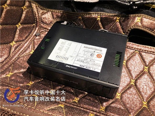 斯巴鲁傲虎全车有6支喇叭，原车音响浑浊没有特色，对于喜欢音乐 ...-14.jpg