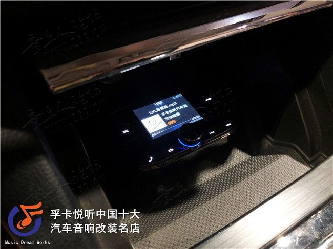 斯巴鲁傲虎全车有6支喇叭，原车音响浑浊没有特色，对于喜欢音乐 ...-15.jpg