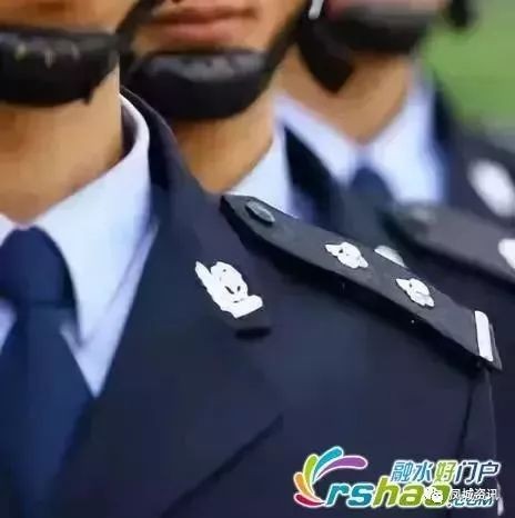 新《警察法》出台，再跟警察索要执法证就会被强制传唤甚至被拘留了-4.jpg