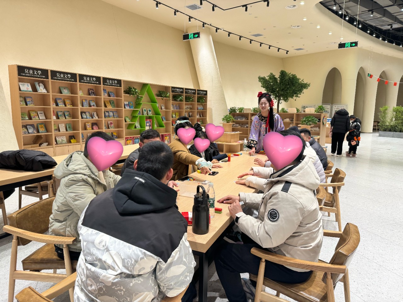 182041hg00tbj9uwb0wxub.jpeg