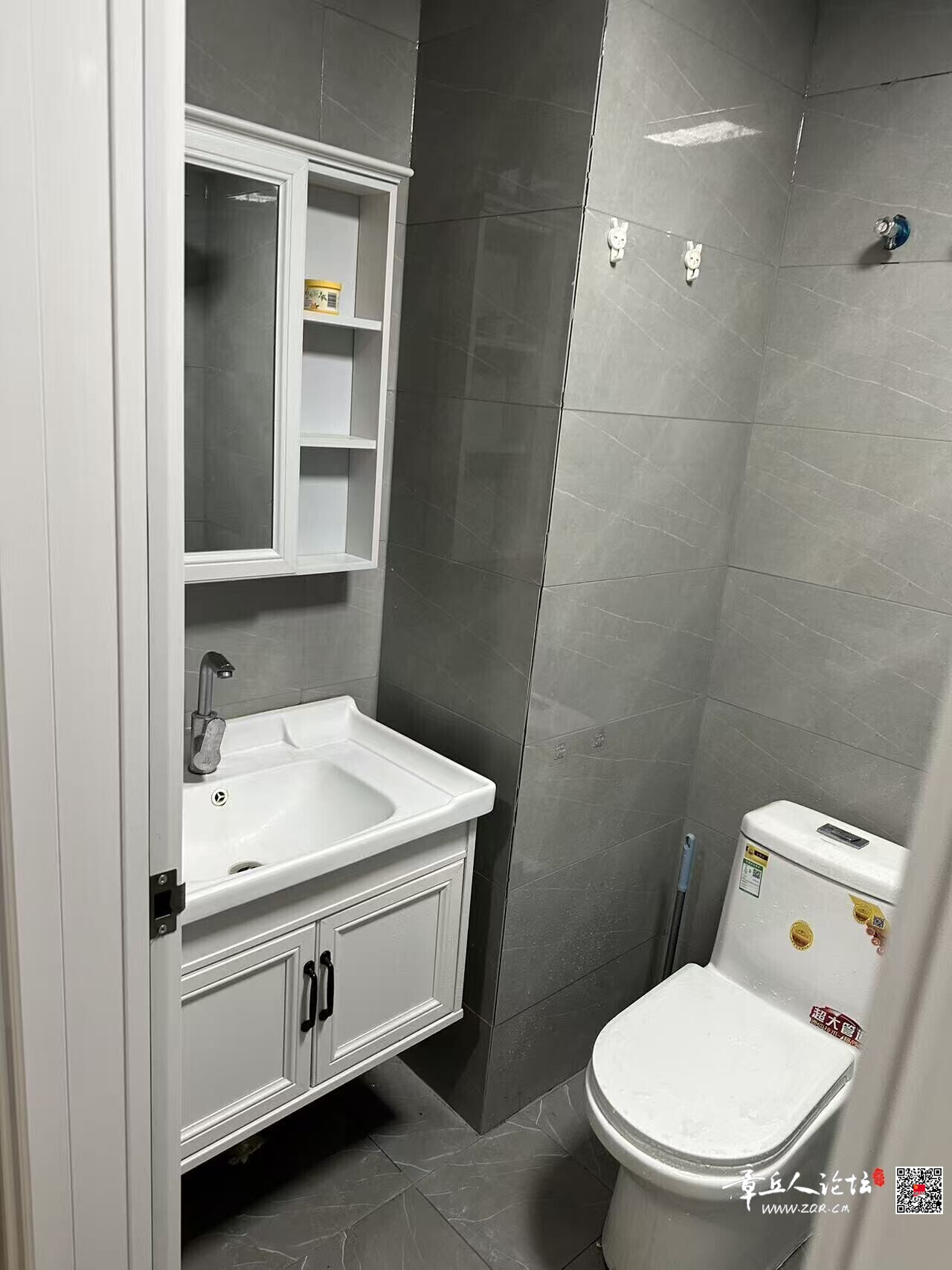 e15c12f375077440f6c61d33d0ce9ae5.jpg