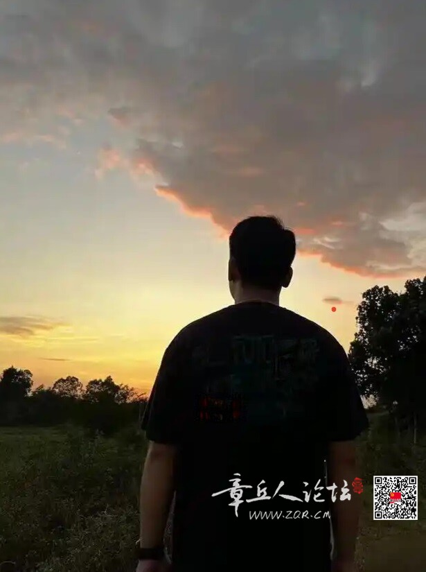 背影.jpg