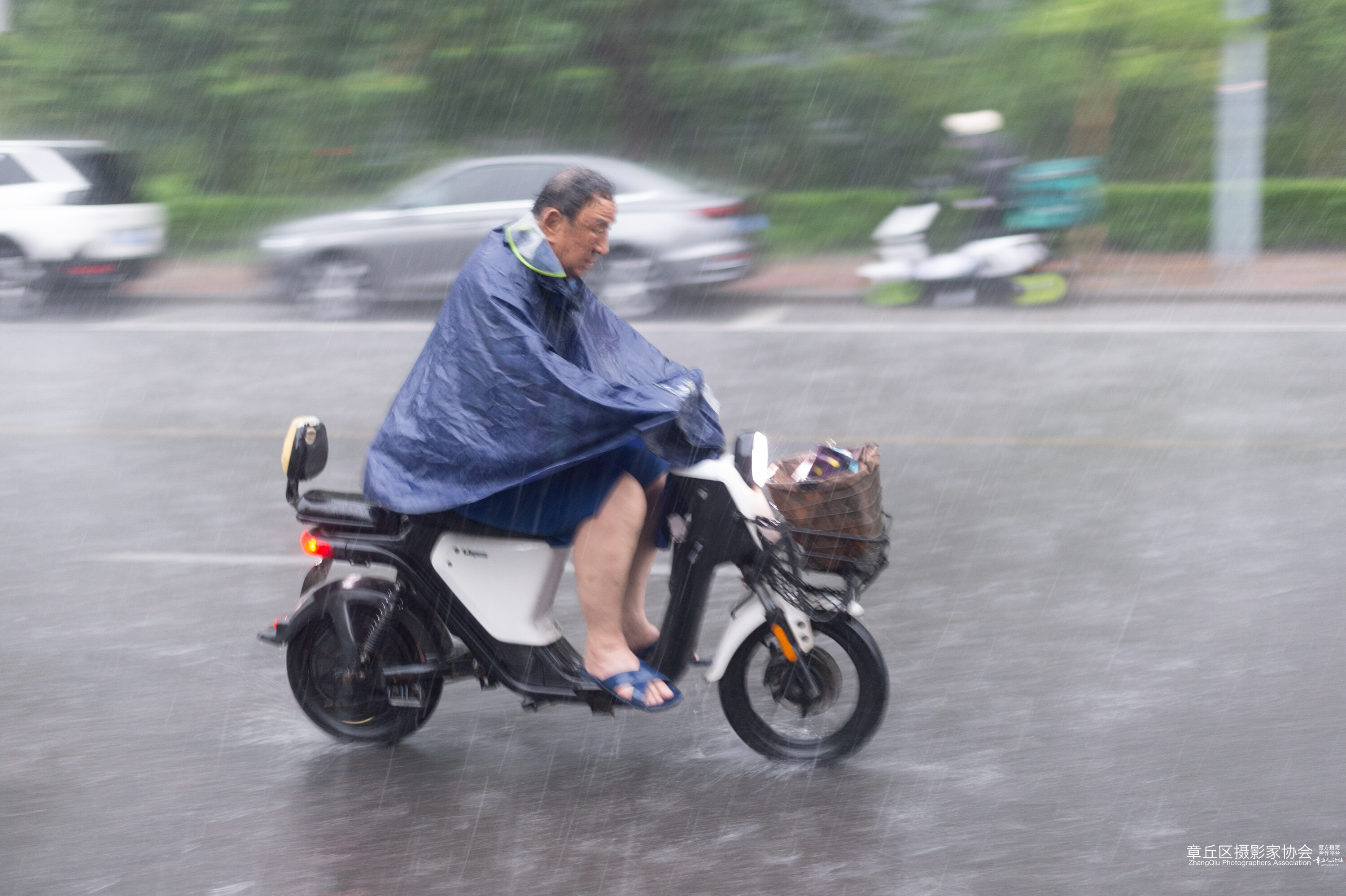 雨中曲 (3).jpg